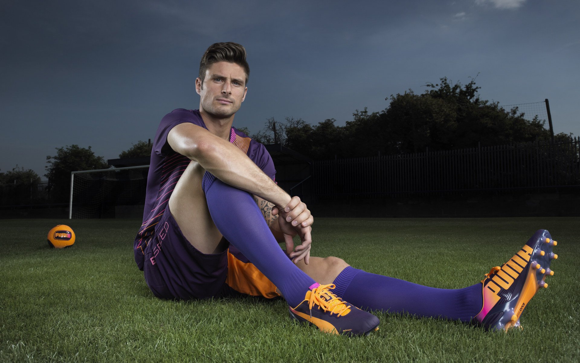 足球盛宴掀开序幕,谁能称霸联赛?,足球盛宴百科